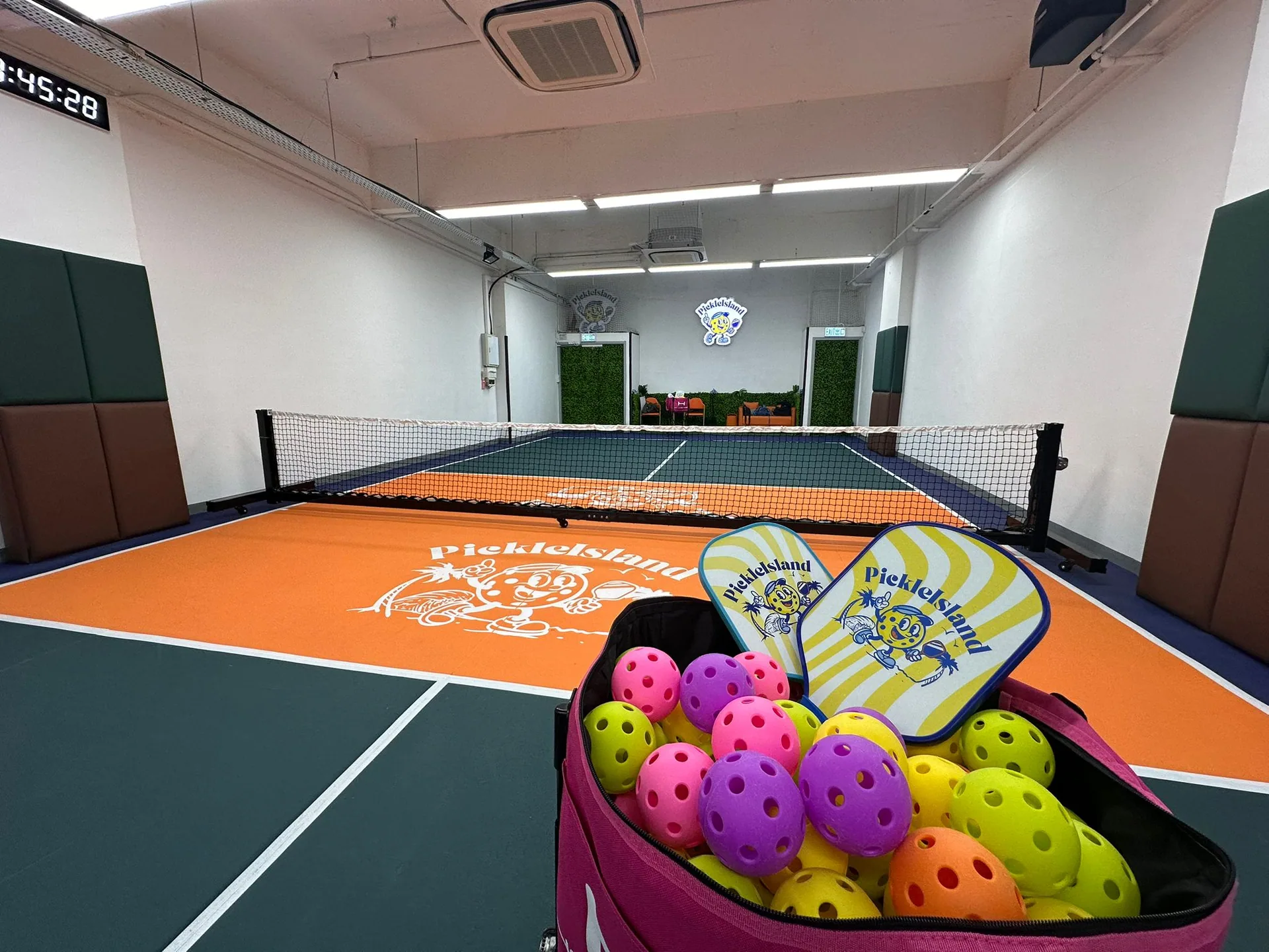 PickleIsland Fo Tan indoor pickleball court